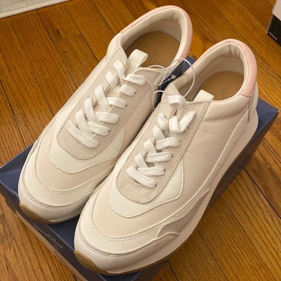 BNIB Courtney sneakers size 10 white/cream/pink vintage look - Picture 1 of 5